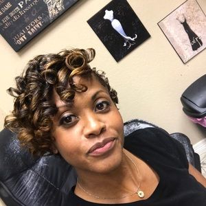 Meet your Posher, Lesa